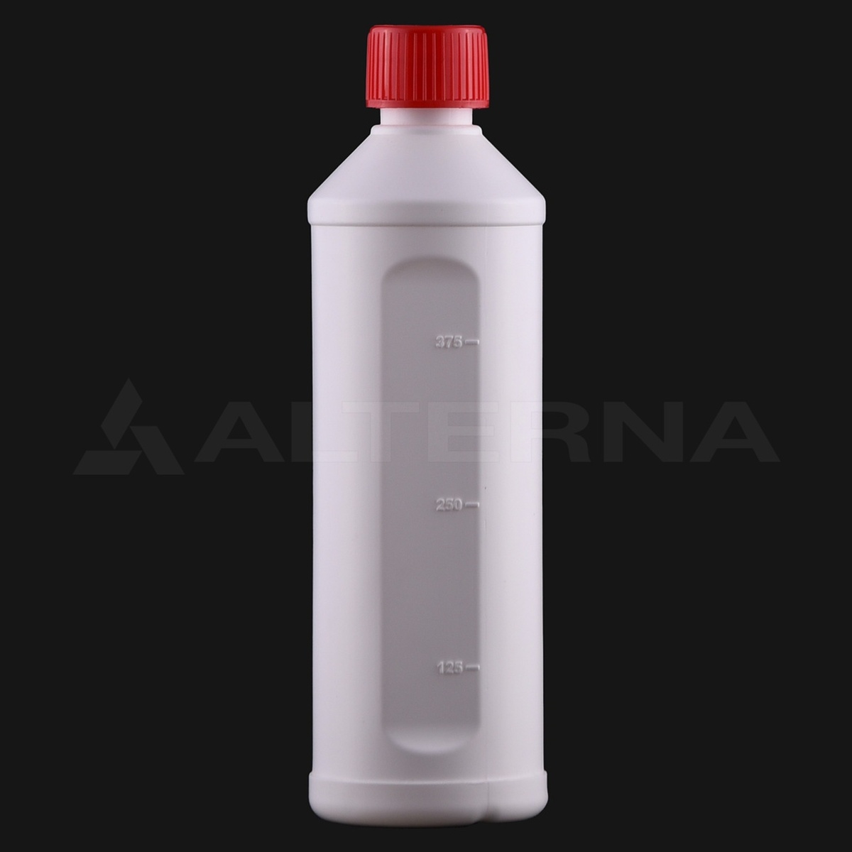 Botella HDPE de 500 ml con tapa de seguridad para niños de 28 mm - Professional packaging solution by Alternaplast Botella de plástico HDPE de 500 ml con indicador de nivel y tapón a prueba de niños de 28 mm, vista frontal sobre fondo negro.