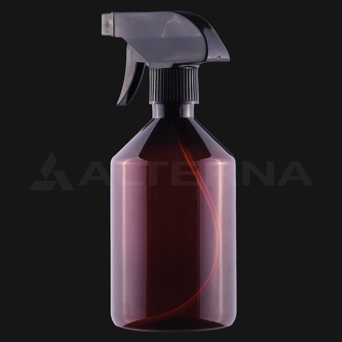 Botella pulverizadora de PET ámbar de 500 ml con pulverizador de gatillo negro de 28 mm, vista lateral.